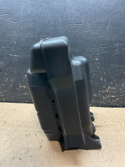 2007 - 2009 Cadillac SRX Subwoofer Bose Speaker OEM Y9553 DG1