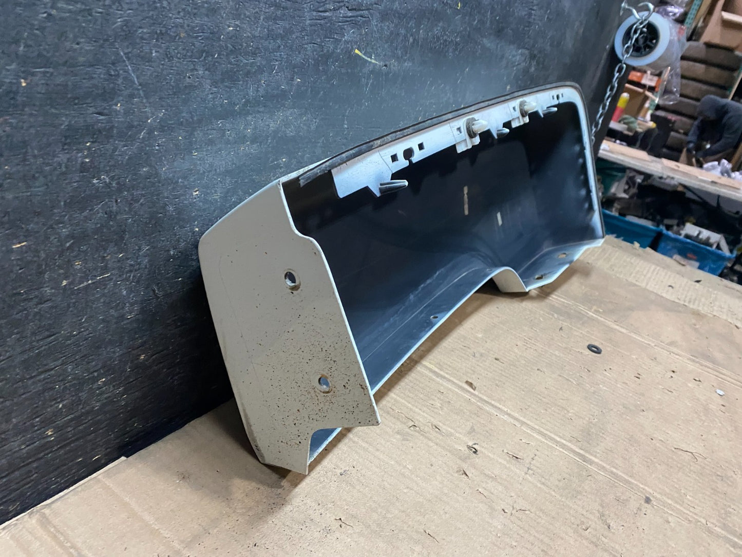 2006 to 2010 Hummer H3 Rear Right Flare Door Molding Trim OEM W2186 DG12
