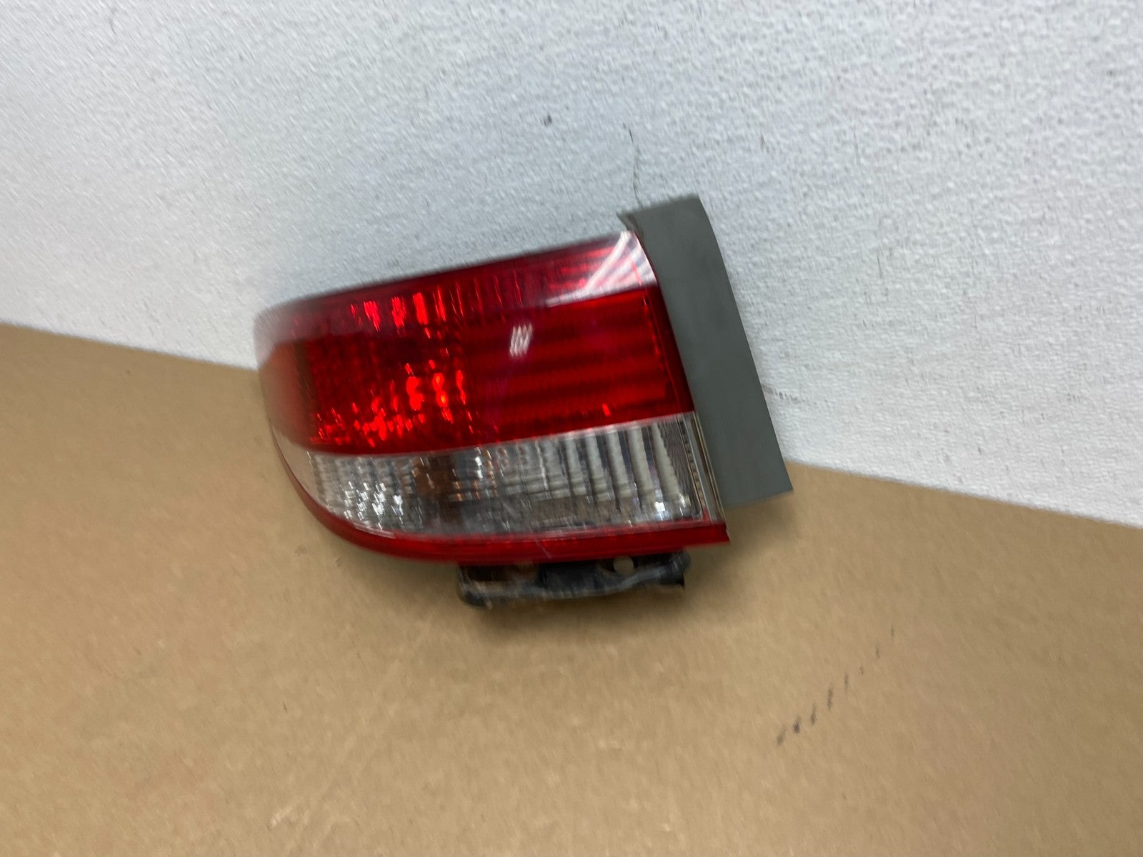 2003 to 2004 Honda Accord Sedan Left Driver Lh Side Tail light AB9995 DW1