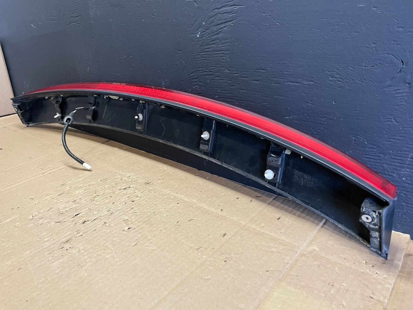 2012-2014 Honda Insight Rear Tailgate Spoiler 3rd Third Brake Light OEM AB3247DG7