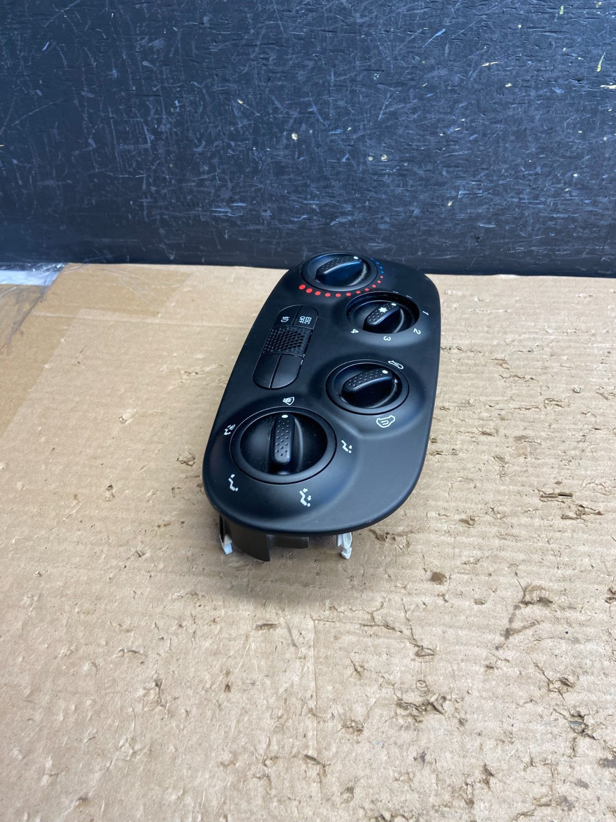 2012-2017 Fiat 500 HVAC Heater A/C Climate Control Switch Panel AG8757 DG2