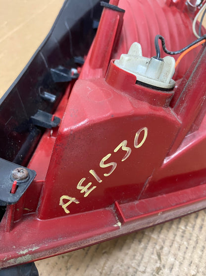 2001-2003 Sedan Hyundai Elantra Left Driver Lh Side Tail Light AE1530 LK9