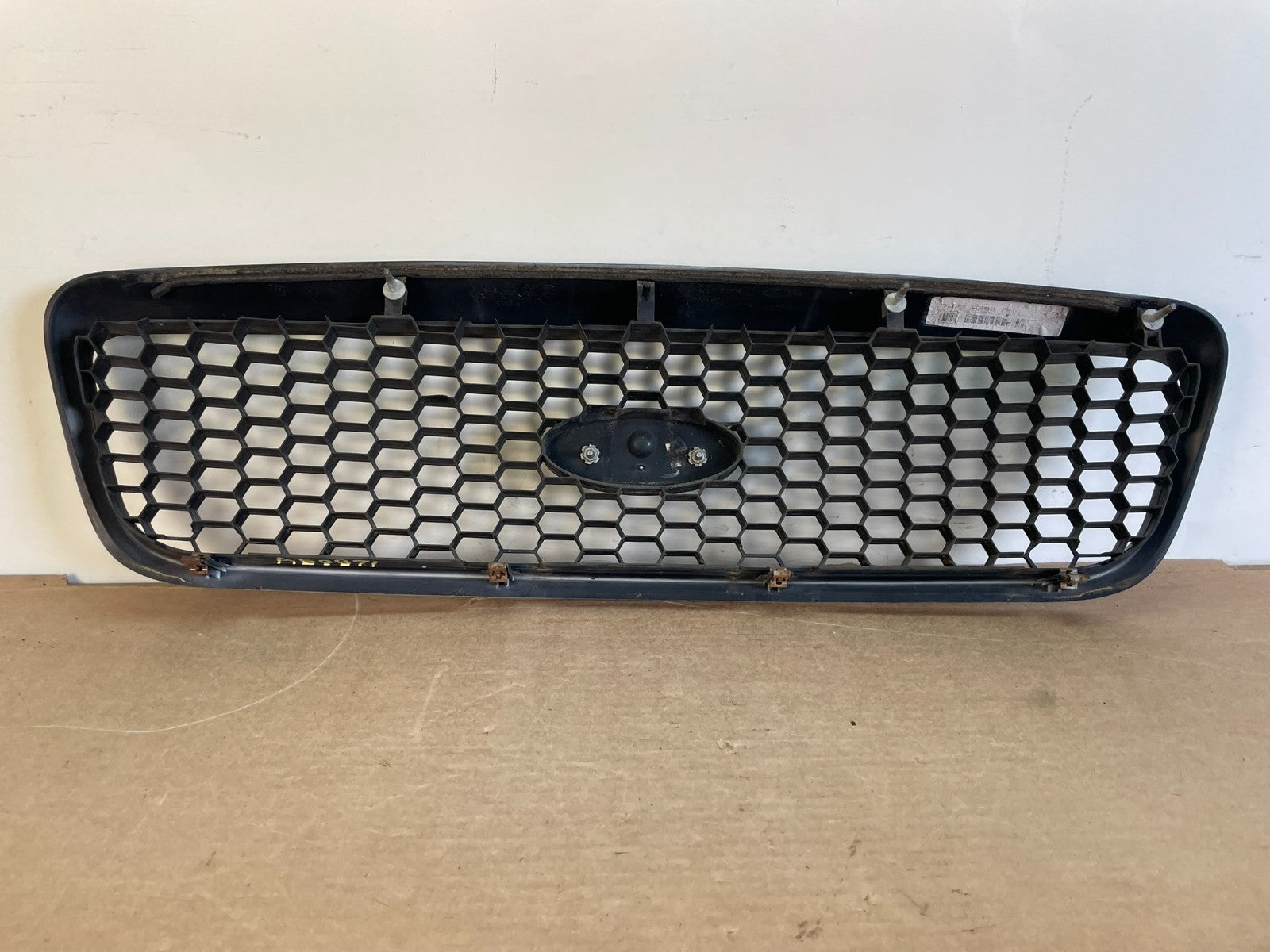 2001-2011 Ford Crown Victoria Front Upper Grille Grill Honeycomb Black ag0871 DG5