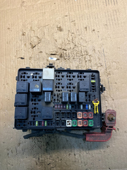Chrysler Dodge Fuse Box p68081202ab W3971 PS5