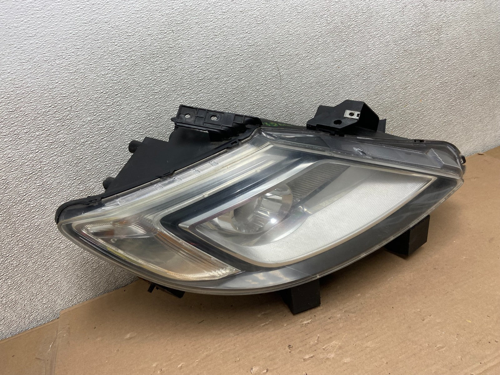 2007 - 2009 Mazda Cx9 Cx-9 Right Passenger RH Headlight Halogen Oem AA9914 DW2