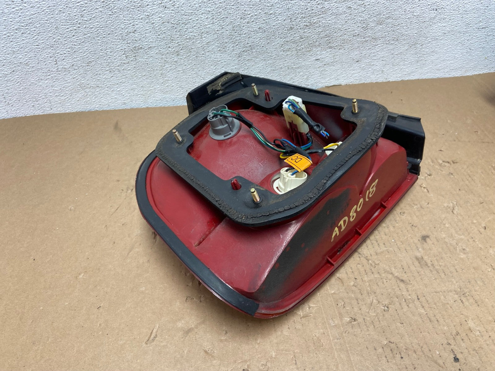 1999 2000 2001 Hyundai Sonata Right Passenger Rh Side Tail Light AD8018 LK5