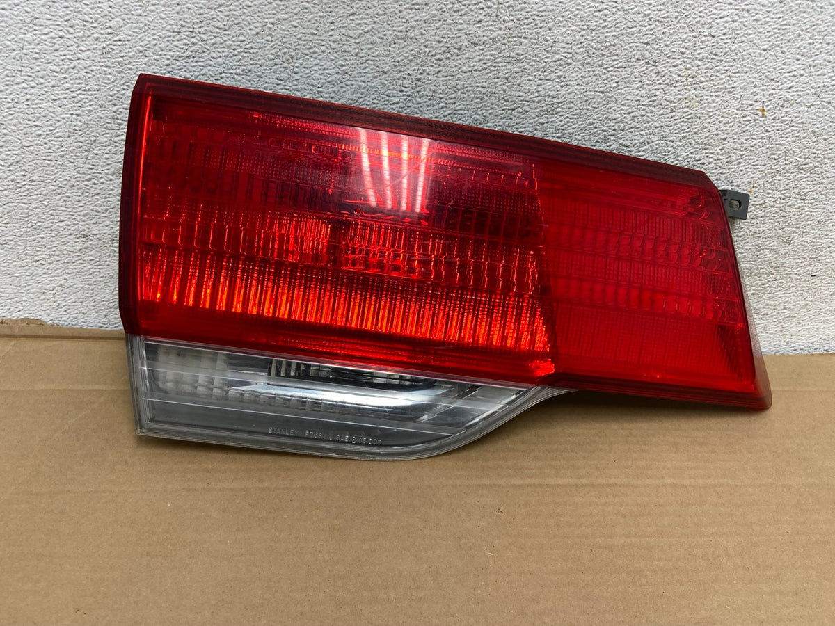 2008 to 2010 Honda Odyssey Left Driver LH Side Tail Light Inner AG9136 LK0