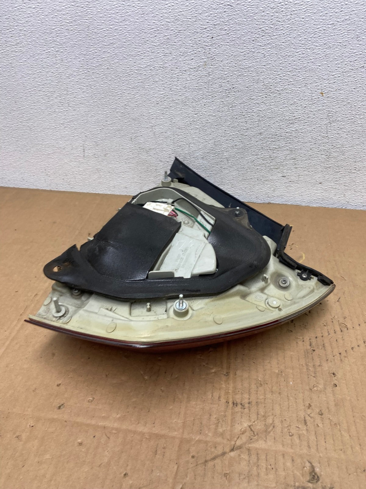 2006 2007 Infiniti M35 M35X M45 Left Driver LH Side Tail Light AD1009 LK7