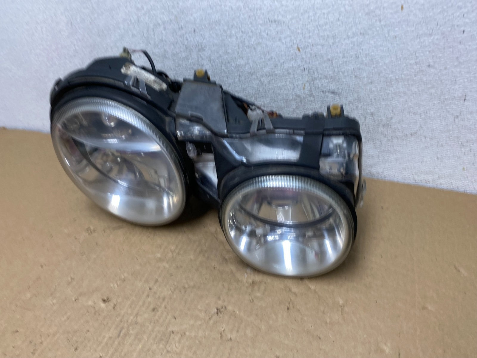 2000 to 2002 Jaguar S-Type Right Passenger Side Halogen Headlight AF7387 DW1