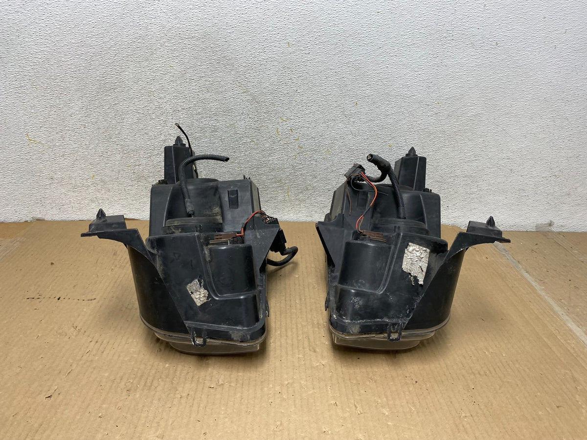 2007 to 2010 Dodge Charger Left+Right Set Side Headlights AH3061 DW12