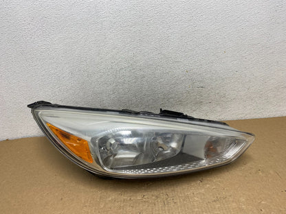 2015-2017 Ford Focus Right Passenger Rh Side Halogen Headlight AF7922 DW0