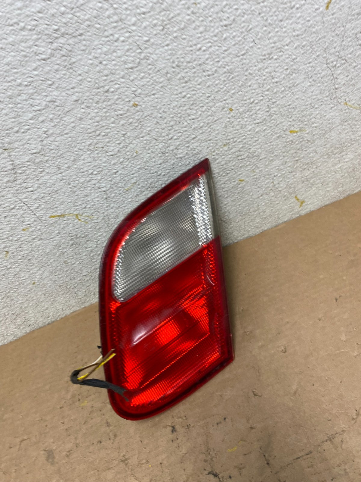 1998-2003 Mercedes Benz CLK Inner Right Passenger RH Tail Light Lamp P1294 DW2