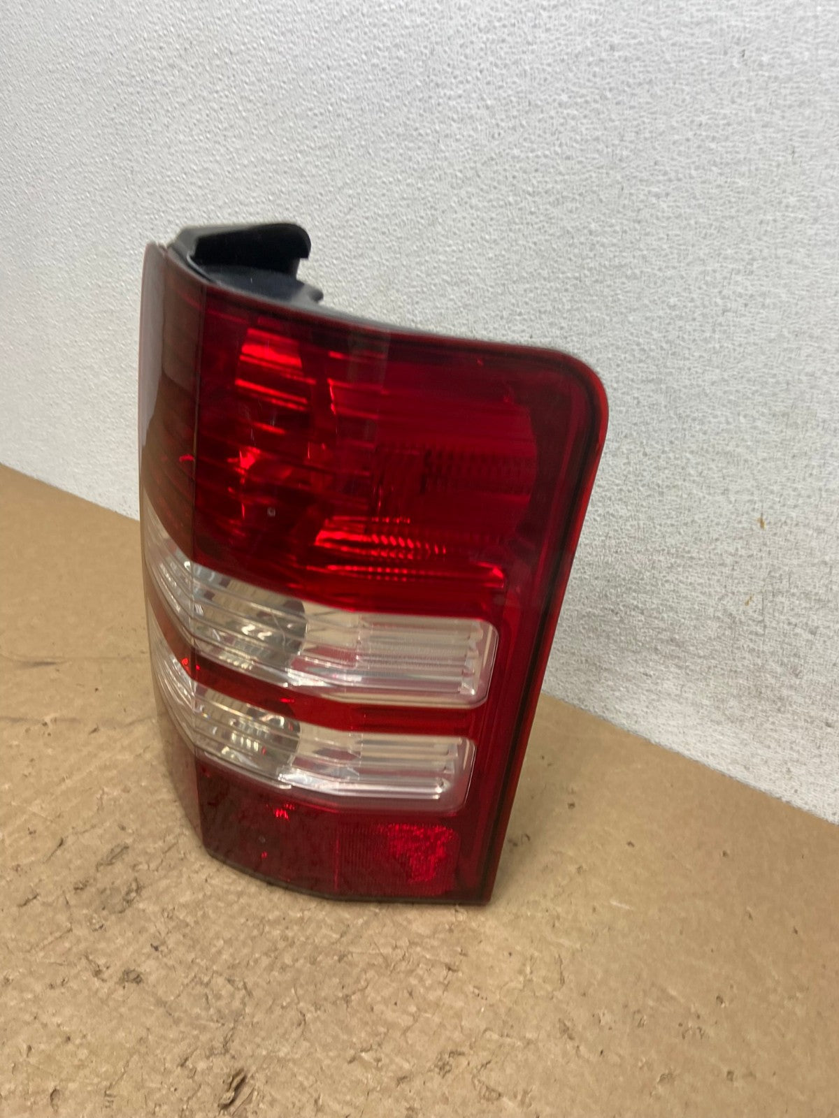 2008 to 2012 Jeep Liberty Right Passenger RH Side Tail Light AG1392 LK1