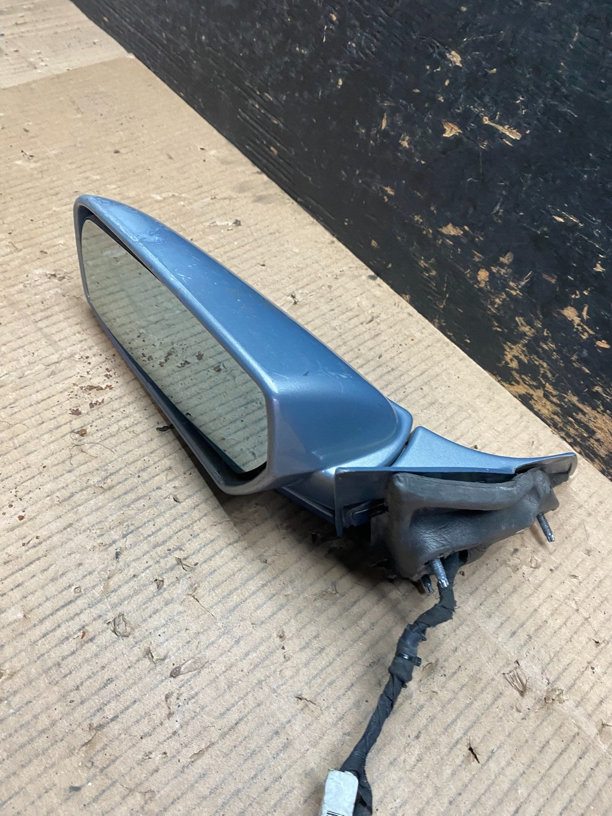 2003 to 2007 Cadillac CTS Left Driver Lh Power Door Mirror Oem W5913 MS10