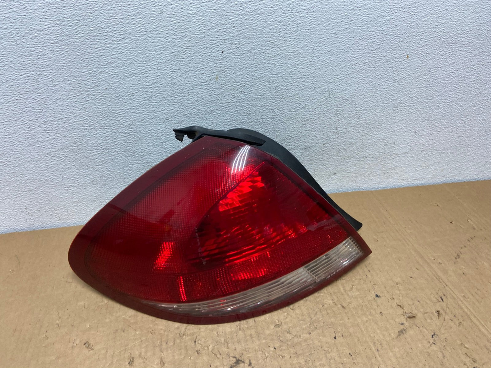 2004 2005 2006 2007 Ford Taurus Left Driver LH Side Tail Light AC8227 LK0