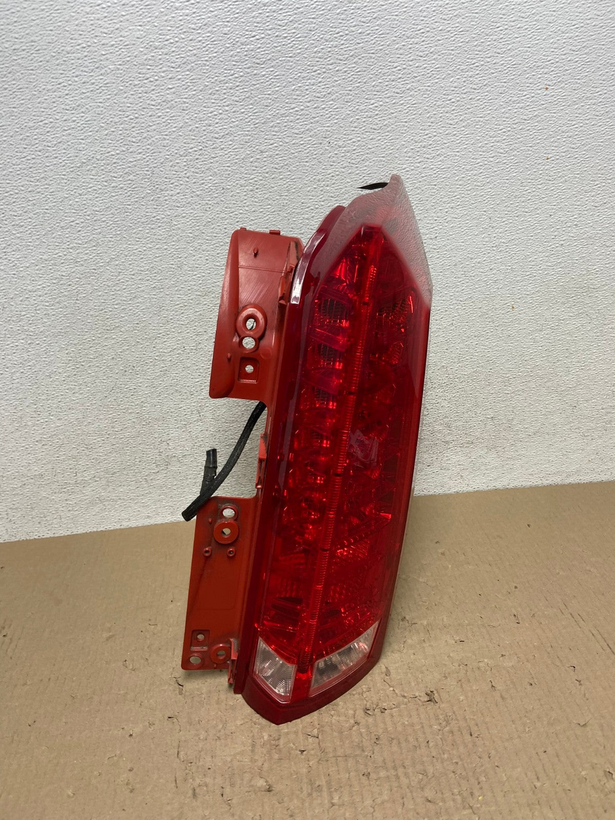 2010 to 2016 Cadillac Srx Right Passenger RH Side Tail Light AE9812 LK2
