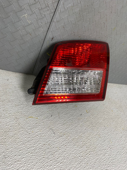 2002-2004 Infiniti i35 Inner Light Right Passenger RH Tail Light OEM A5121 DG12