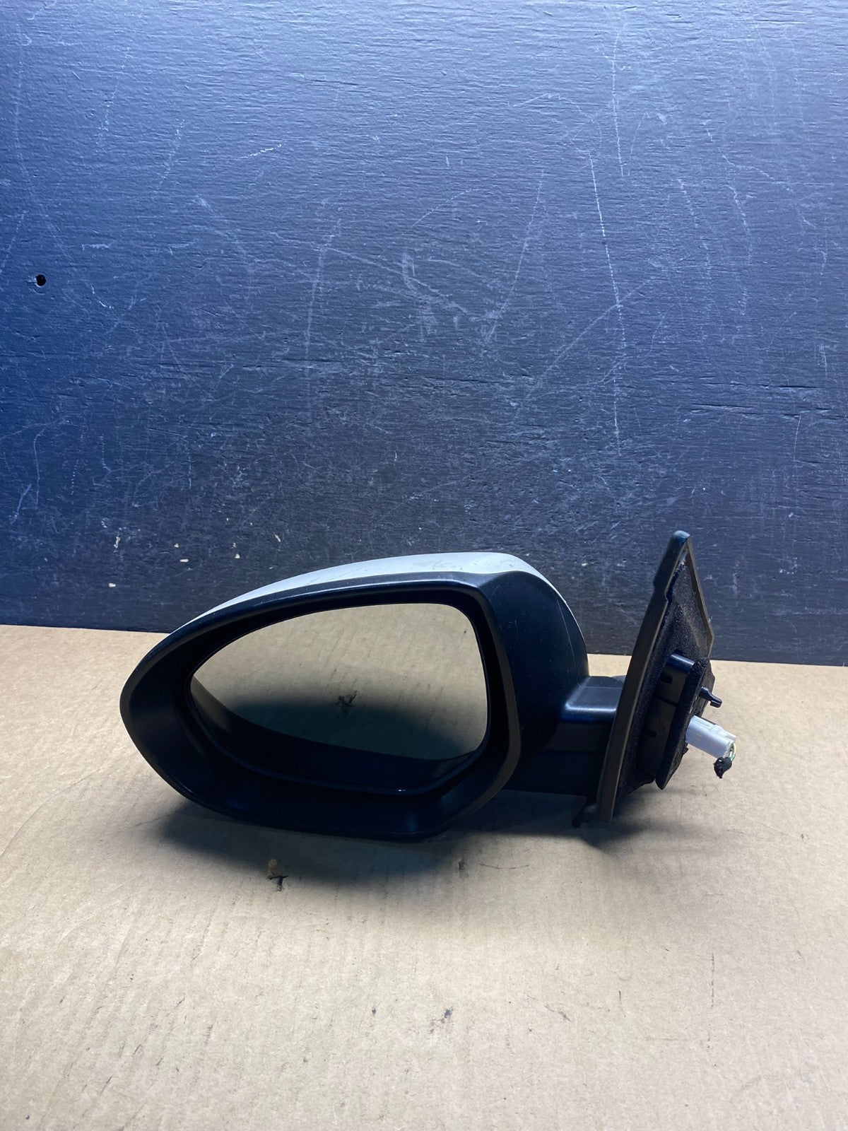 2010 to 2013 Mazda 3 Left Driver LH Side View Mirror Power AG7134 DW7