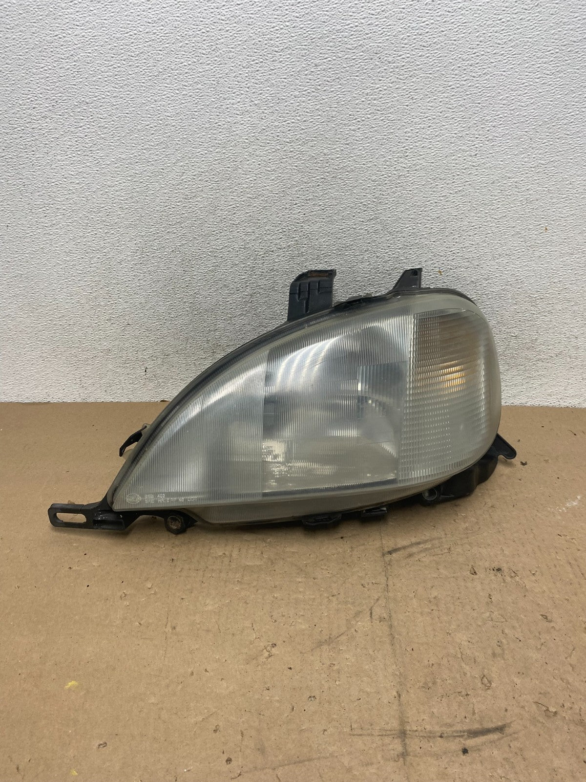 1998 to 2001 Mercedes ML320 ML-Class Left Driver LH Halogen Headlight AG4896 DW0