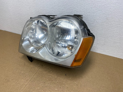 2005-2007 Jeep Grand Cherokee Left Driver LH Halogen Headlight AC1192 DW1