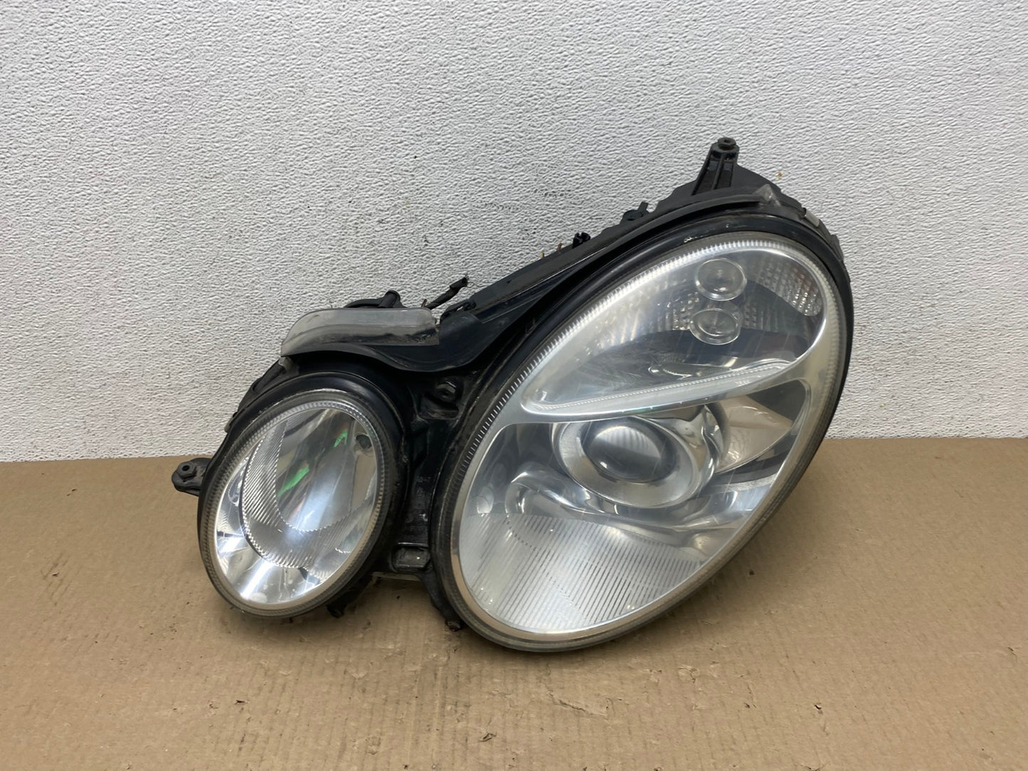 2003-2006 Mercedes E E320 E350 Left Driver Lh Side Halogen Headlight AE9639 LK0