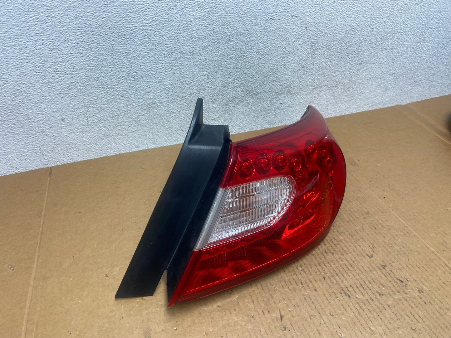 2011 2012 2013 Infiniti M37 M56 Right Passenger RH Tail Light AE0549 LK2