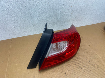 2011 2012 2013 Infiniti M37 M56 Right Passenger RH Tail Light AE0549 LK2