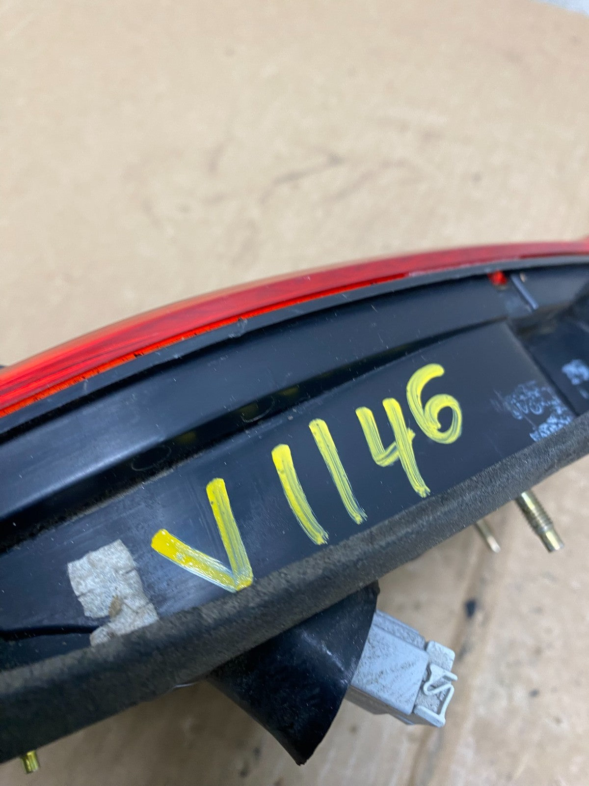 1998 to 2000 Honda Accord Right Passenger Side Inner Tail Light OEM V1146 DW7