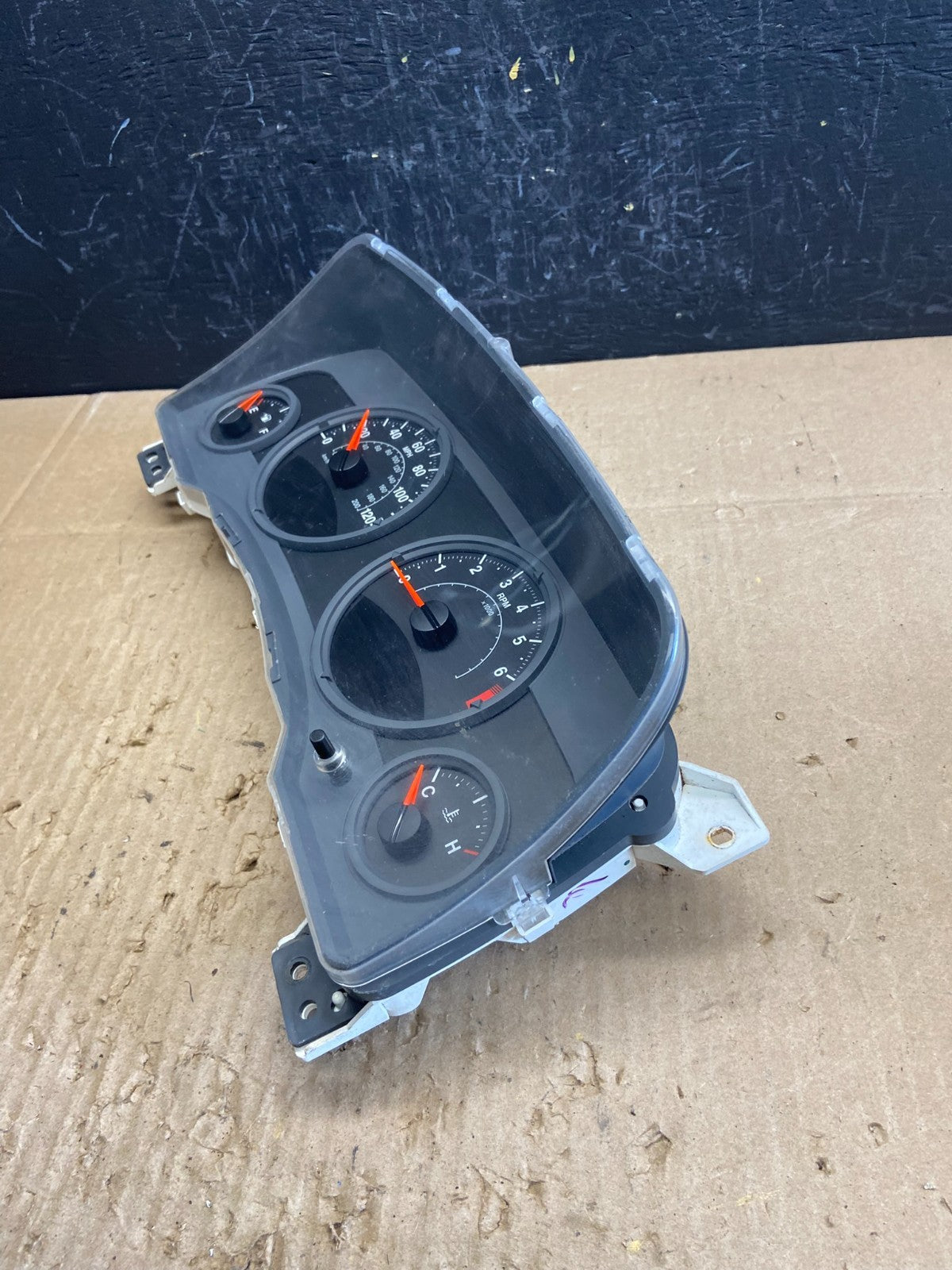 2007 Jeep Compass Speedometer Gauge Cluster OEM AB9863 DG3