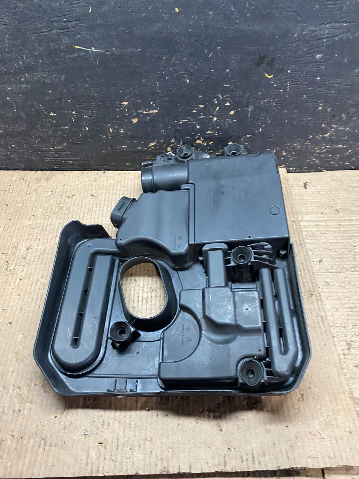 2013 to 2020 Ford Fusion Engine Motor Cover Shield  Black w6035 DG7