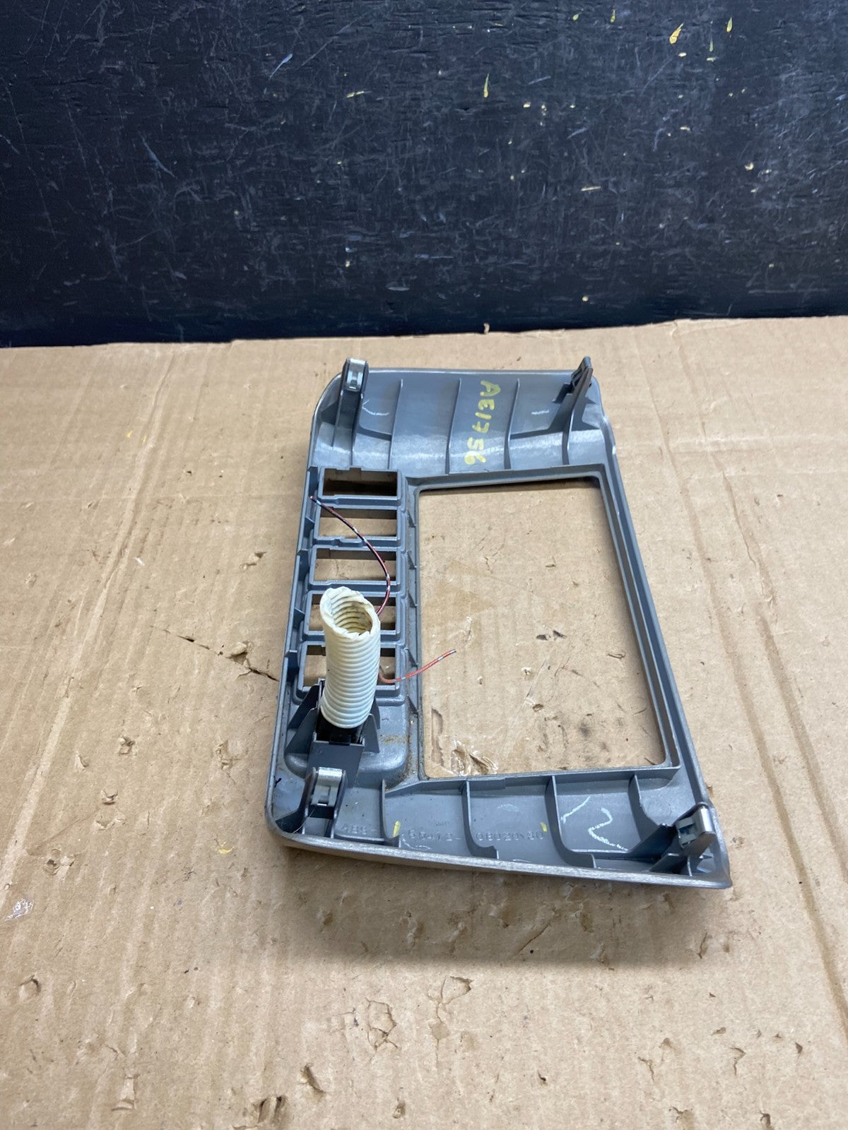 2001-2003 Toyota Sienna Center Console Dash Radio Bezel Trim AE1756 DG3