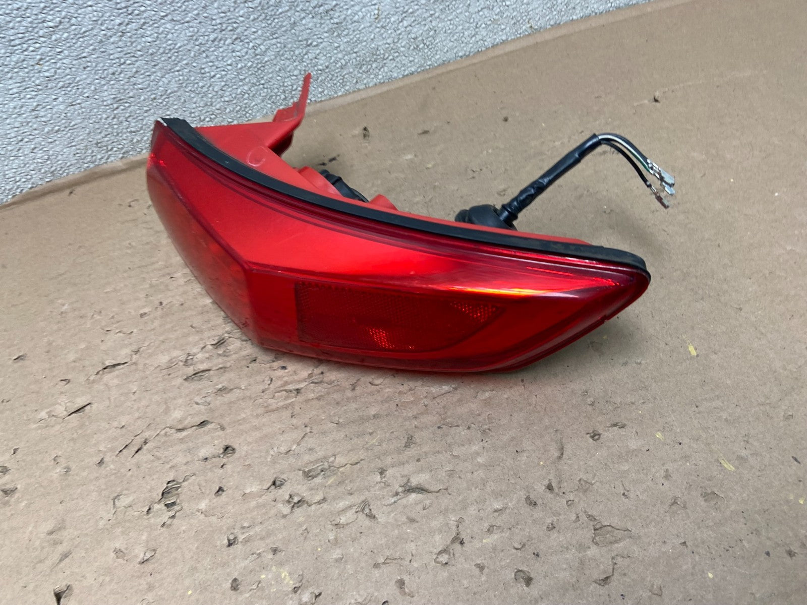 2003 to 2008 Infiniti FX35 FX45 Right Passenger RH Side Tail Light OEM AB0829 LK1