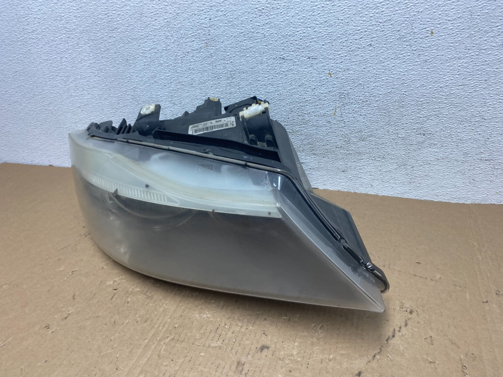 2009-2011 BMW 3 Series 328i 4/D Sedan Headlight Halogen Right Passenger AD80001