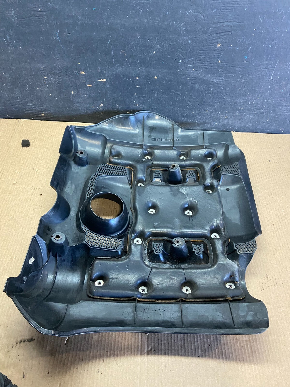 2006 to 2008 Kia Sedona V6 3.8L Engine Motor Cover N8266 PS7