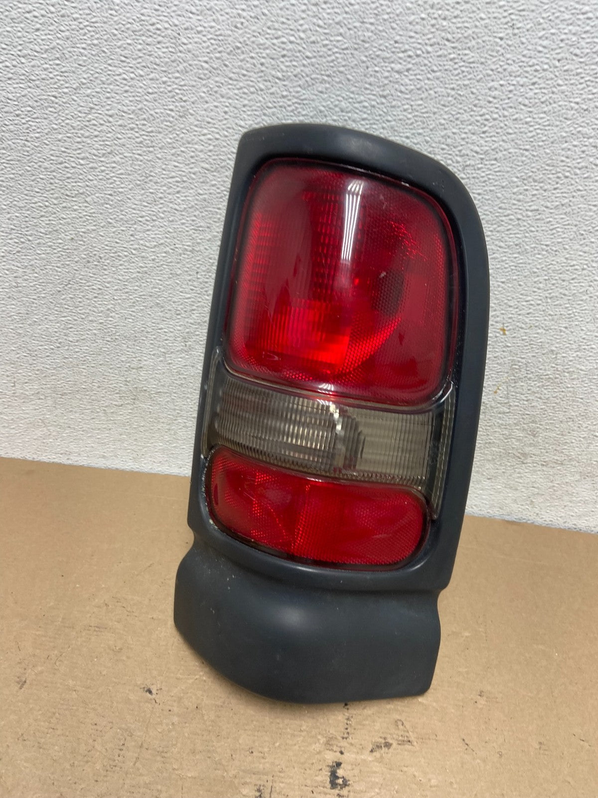 1994 to 2001 Dodge Ram 1500 Right Passenger RH Tail Light AF4601 DW0