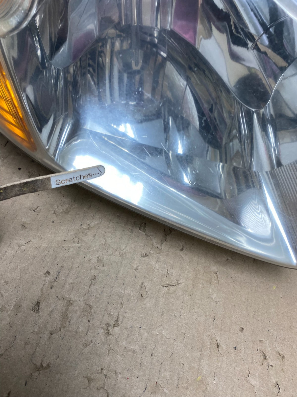 2004 2005 Toyota Rav4 Right Passenger RH Side Headlight Halogen AG6972 DW3