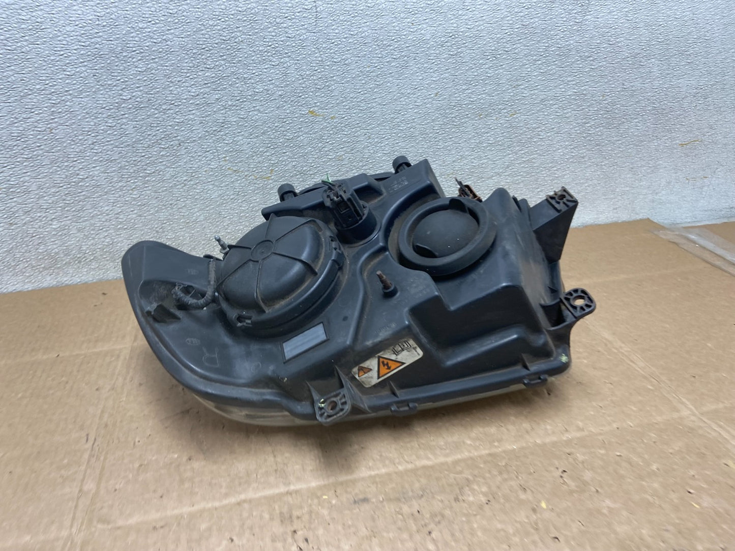 Xenon 2003-2006 Lincoln Navigator Right Passenger Side Headlight OEM Y8809 DW6