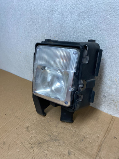 2004 to 2009 Cadillac SRX Left Driver LH Side Front Fog Light AI4761 DW1