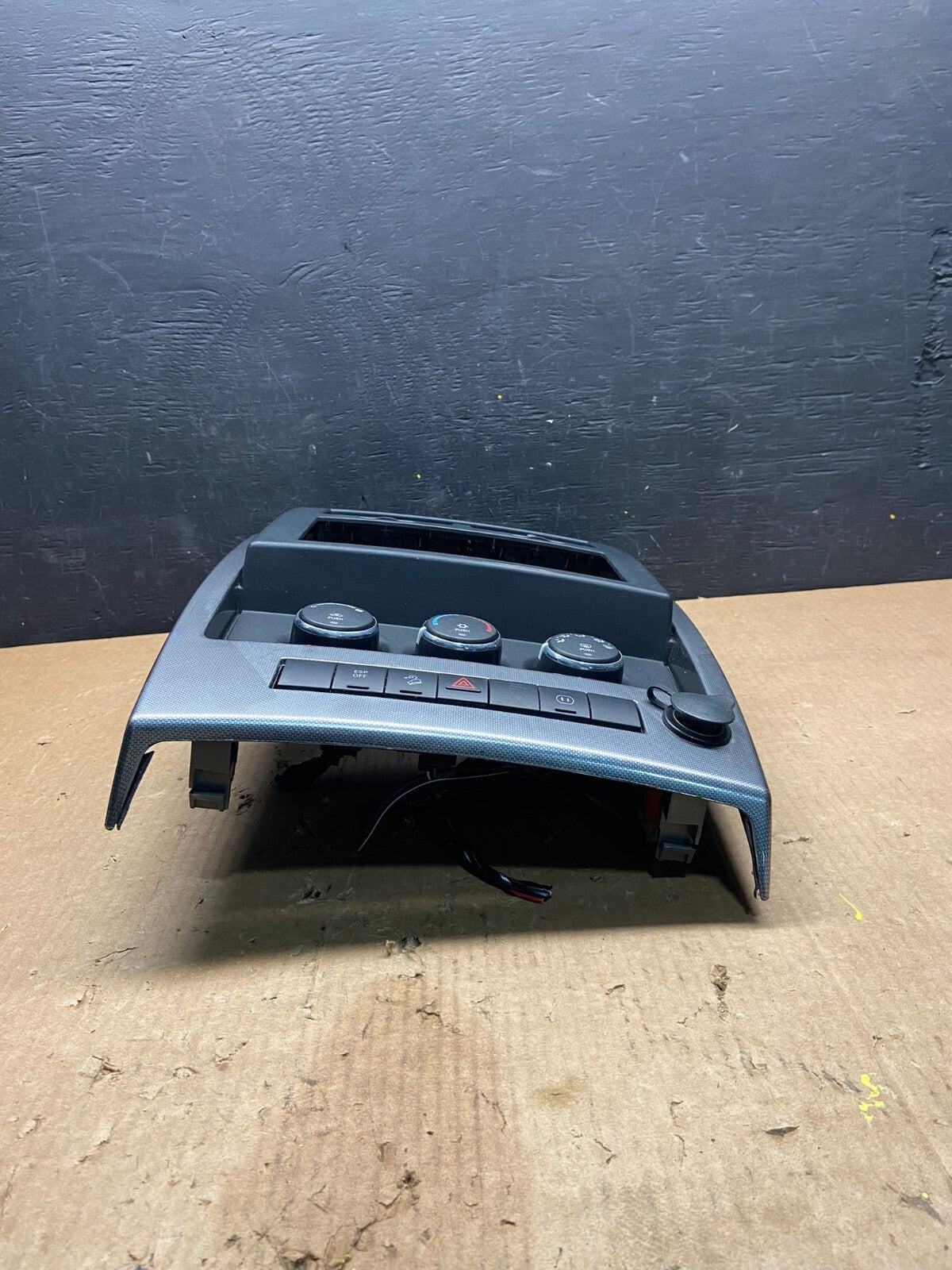2008 to 2012 Jeep Liberty Dash Climate Temperature Control Radio Bezel H19531