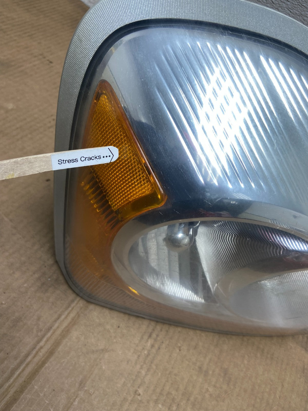 2004 2005 2006 Dodge Durango Right Passenger RH Headlight OEM AA5317 DW4