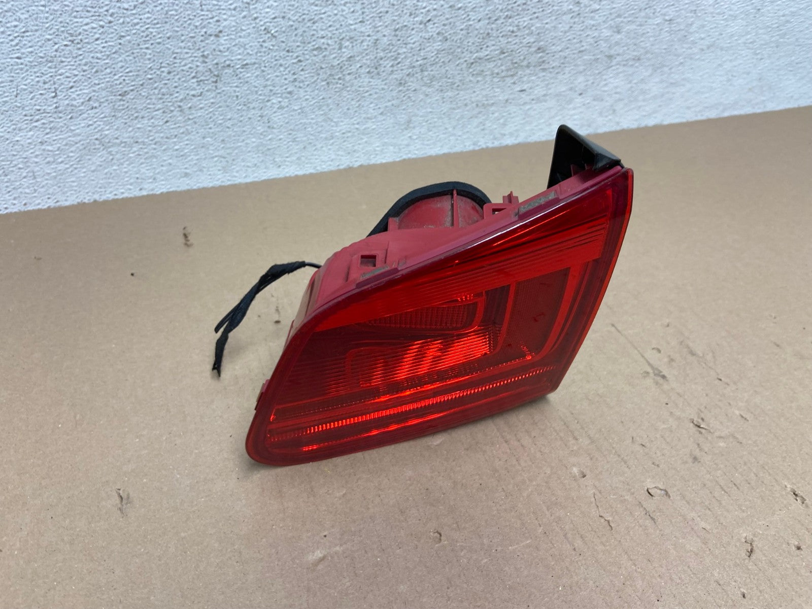 2012-2017 Volkswagen Tiguan Right Passenger Rh Side Inner Tail Light AE7173 LK2