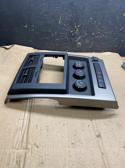 2008 to 2012 Jeep Liberty Dash Climate Temperature Control Radio Bezel X5719 DG2