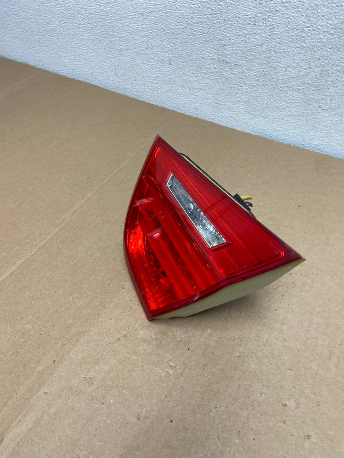 2009 2010 2011 BMW 3 328i 335i E90 Right Passenger RH Tail Light Inner AC5595 LK1