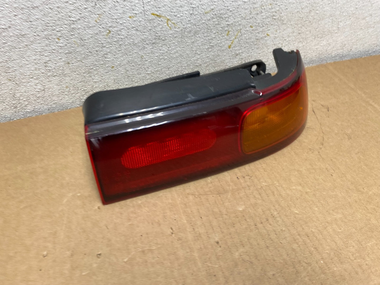 1992 to 1997 Subaru SVX  Passenger Right Rh Side Tail Light O49932