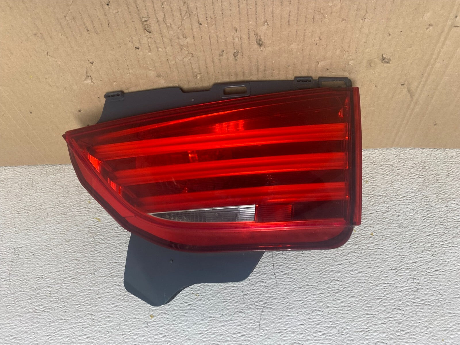 2010-2013 BMW F07 5 Gran Turismo GT Right Passenger Rh Inner Tail Light I6192 DW0