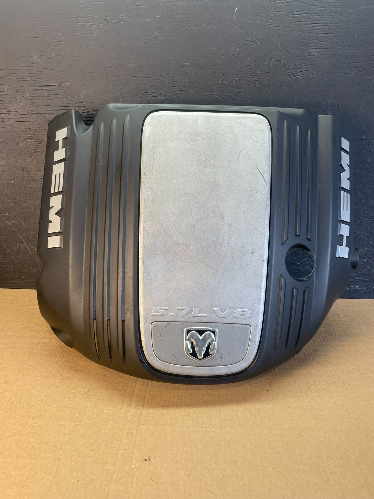 2005 to 2010 Dodge Charger Ram 5.7L Hemi Engine Cover Plastic Shield AF3530 DG0