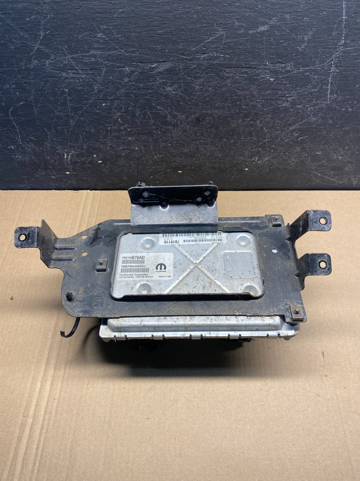 2015 Dodge Caravan Engine Control Unit ECU Module p68240676ad AE6264 DG1