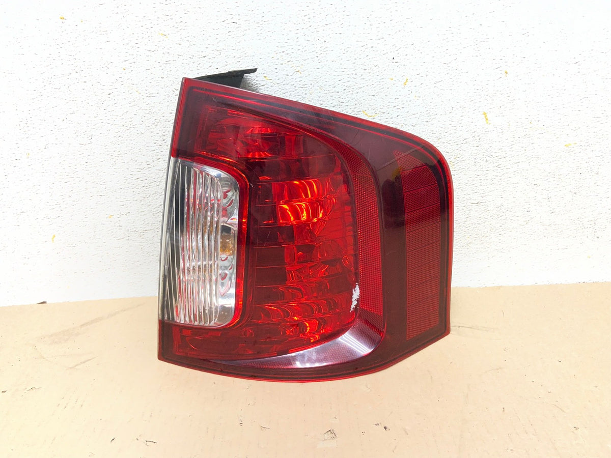 2011 2012 2013 2014 Ford Edge Right Passenger RH Side Tail light AH6749 LK0
