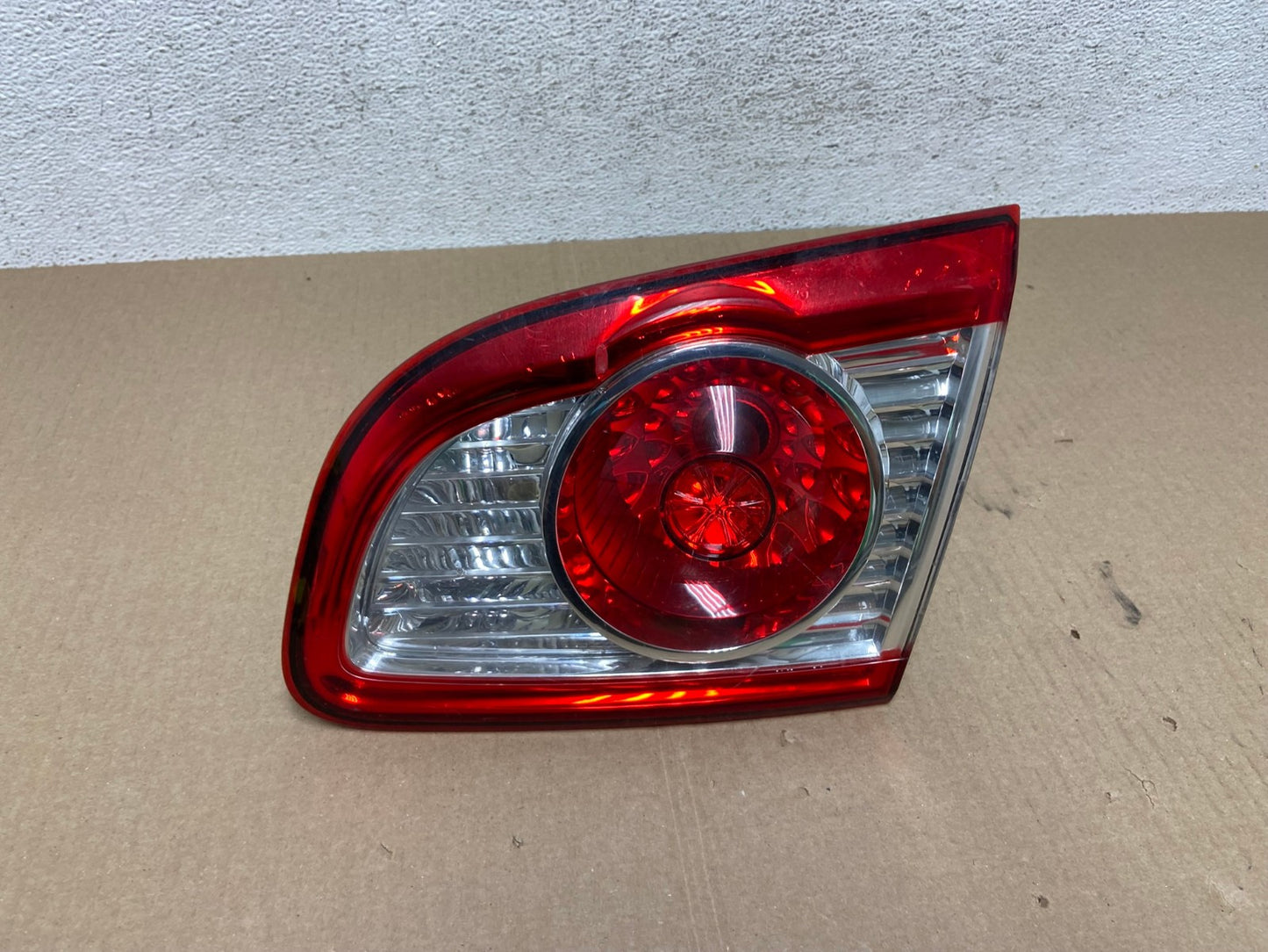 2010 2011 2012 Hyundai Santa Fe Right Passenger Tail Light Inner AE6944 LK0