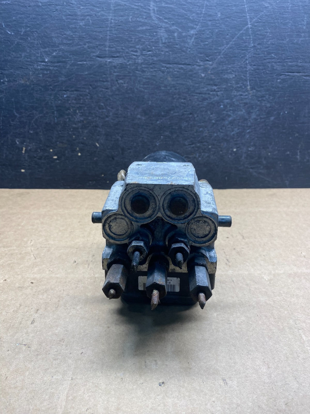 2003 2007 Ford E250 E350 Anti-Lock ABS Antilock Brake Pump AG9602 DG3